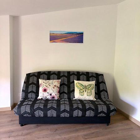 Logement Neuf, Tout Confort, Au Coeur Du Village Saint Didier  ภายนอก รูปภาพ