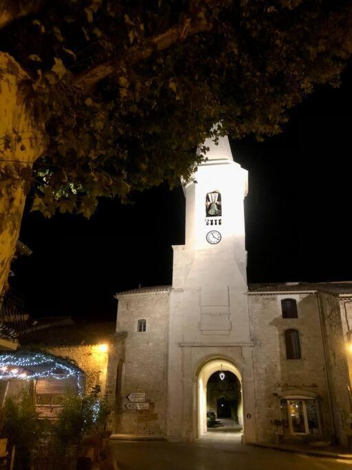 Logement Neuf, Tout Confort, Au Coeur Du Village Saint Didier  ภายนอก รูปภาพ