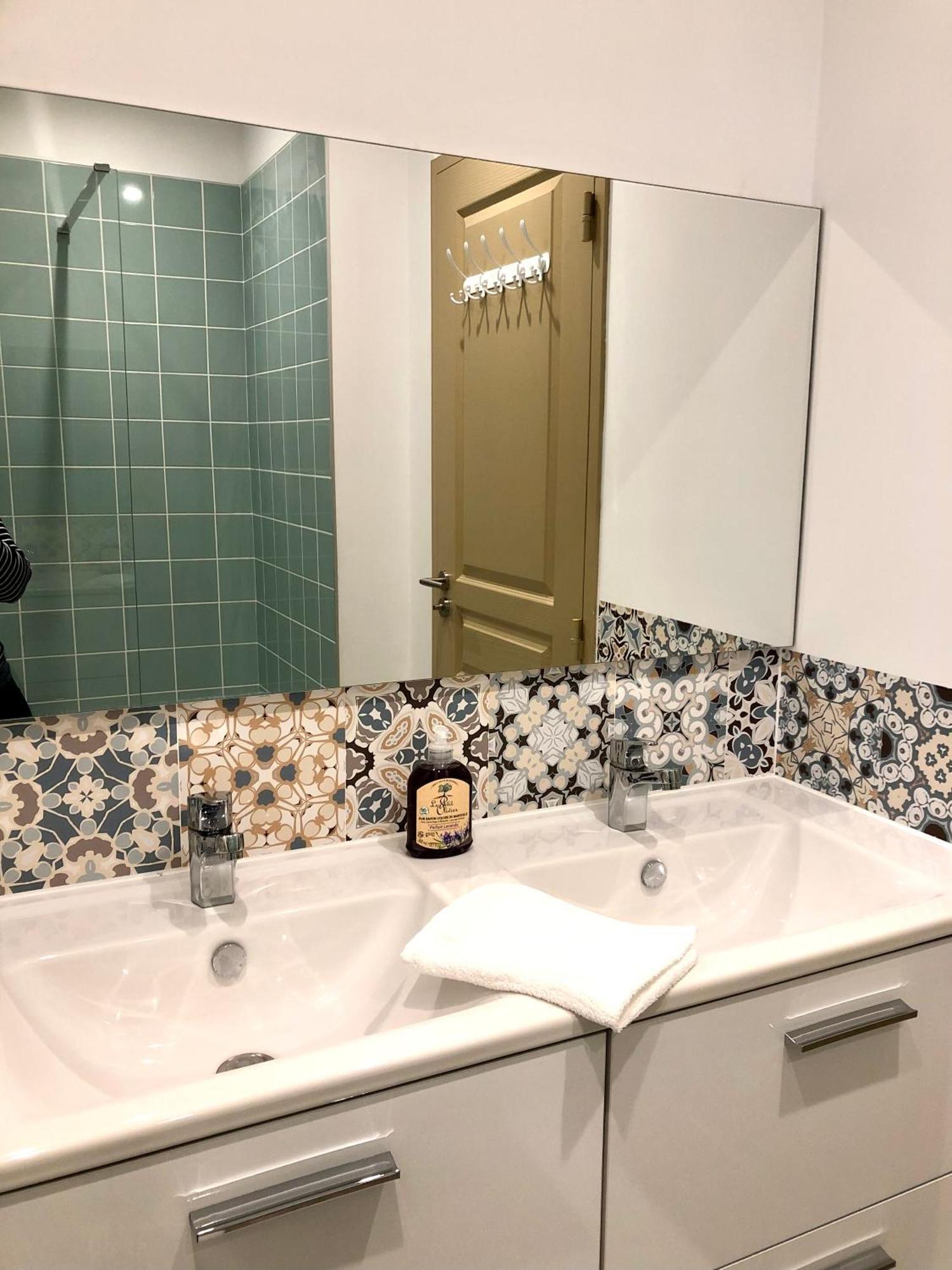 Logement Neuf, Tout Confort, Au Coeur Du Village Saint Didier  ภายนอก รูปภาพ