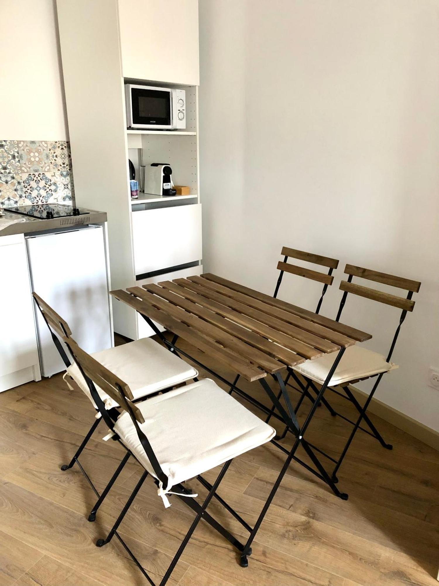 Logement Neuf, Tout Confort, Au Coeur Du Village Saint Didier  ภายนอก รูปภาพ